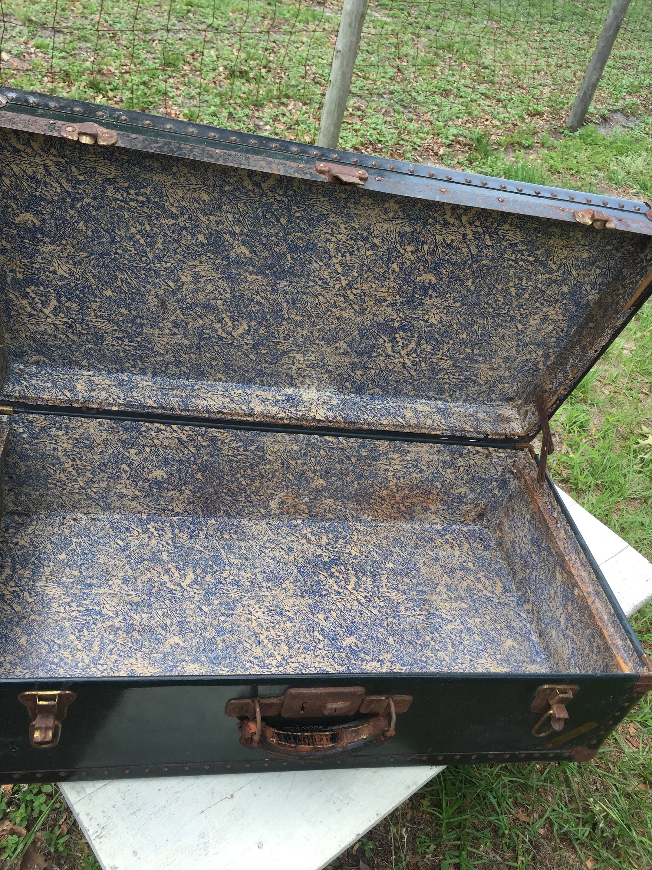 ANTIQUE EARLY 1900'S STEAMER TRUNK VINTAGE LUGGAGE for Sale in Tacoma, WA -  OfferUp