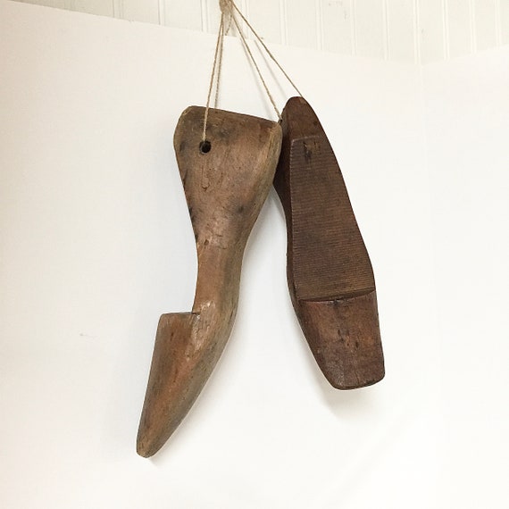 VINTAGE SHOE FORM, Shoe Stretcher, French shoe mo… - image 1