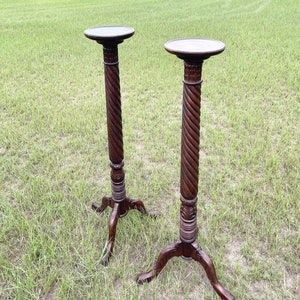 56” Fern stand, plant stand, wood pillars, flower stand, barley twist,vintage decor, dark wood, round top, wedding decor, pedestal stand