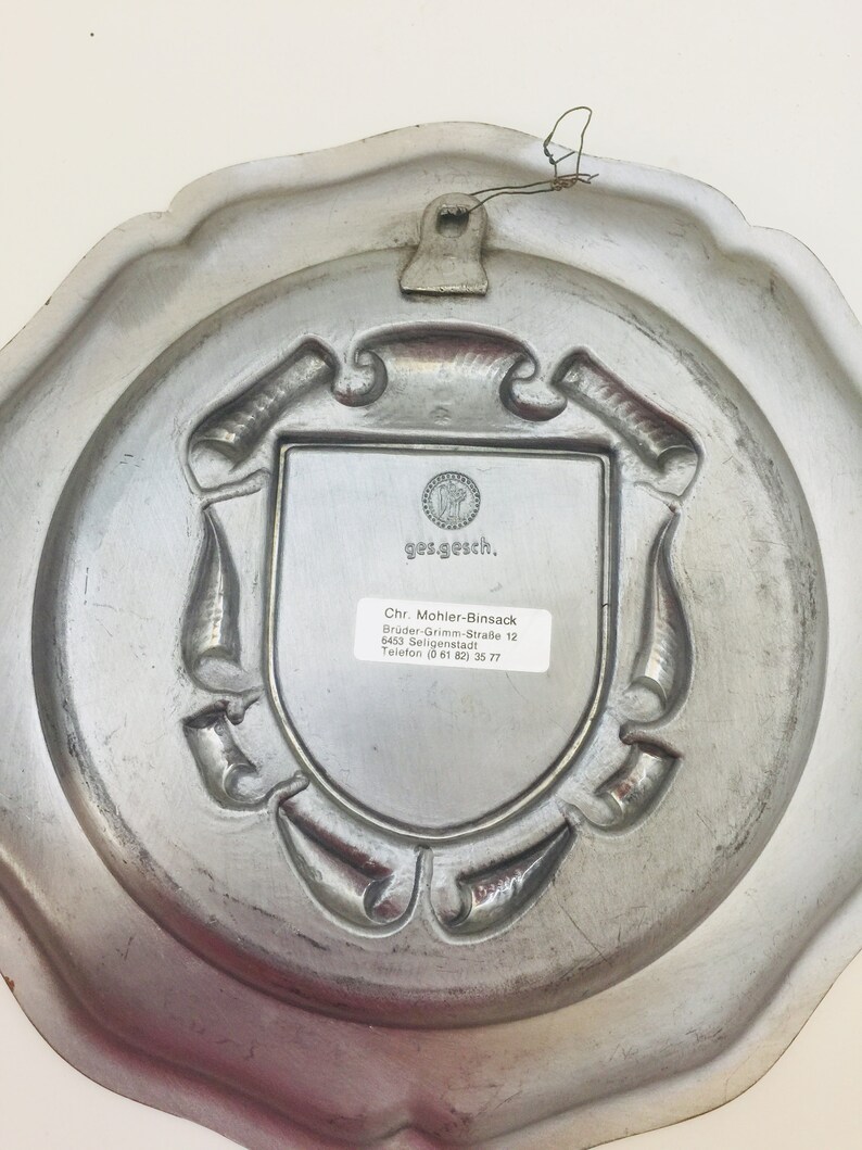 Pewter Plate Vintage Plate Family Crest European Decor Pub Etsy