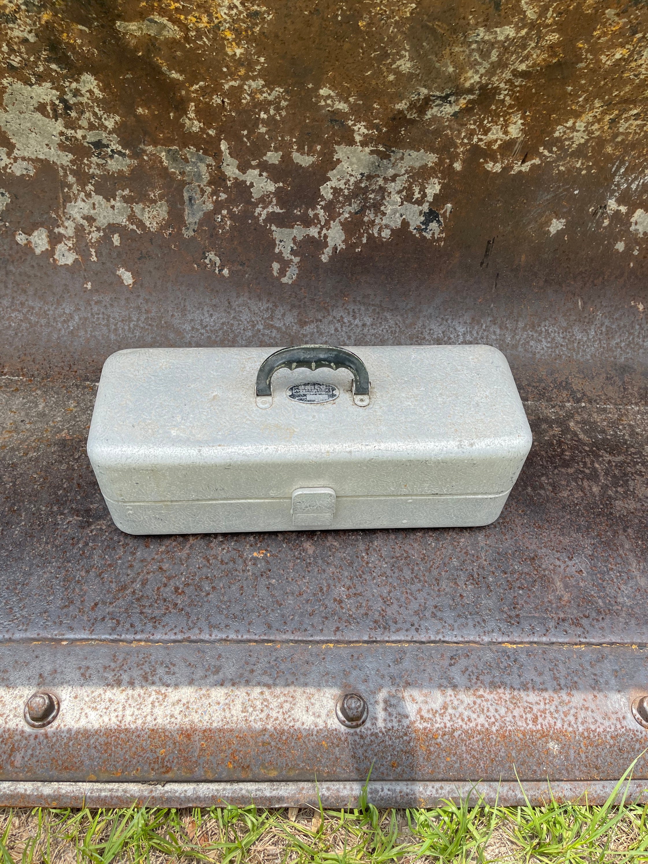 antique aluminum fish boxes Vintage Aluminum Tackle Box, Metal Tool Box, Fishing Box, Tackle Box, Umco
