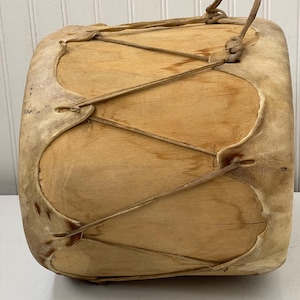 Vintage Native American Drum, Musical Instruments, Primitive Drum ...