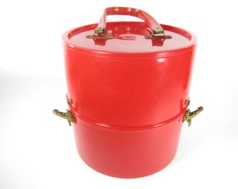 Retro Bright Red Hat box, Vintage luggage, Groovy, 1970s Suitcase, Round suitcase, Travel Bag, Bag, vinta, pink