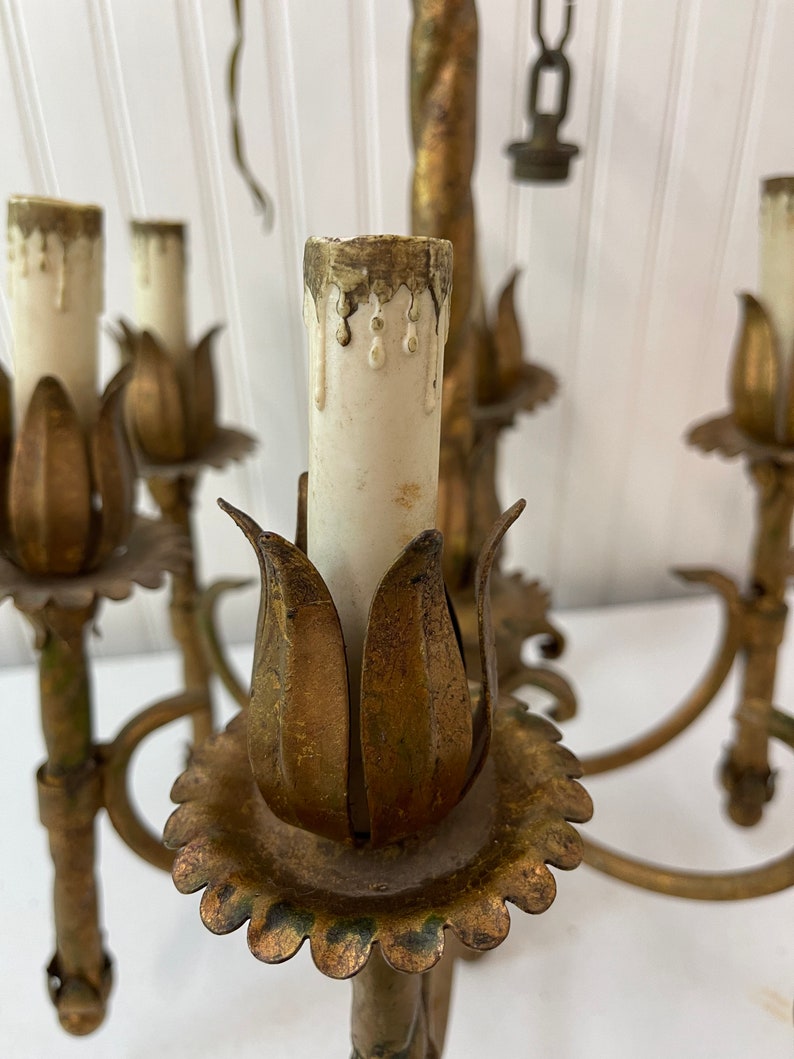 Vintage hanging light, vintage Chandelier, gold gilt,brass light,italiantole, gothic decor,hanging light, antique lighting,vintage Lighting imagem 4