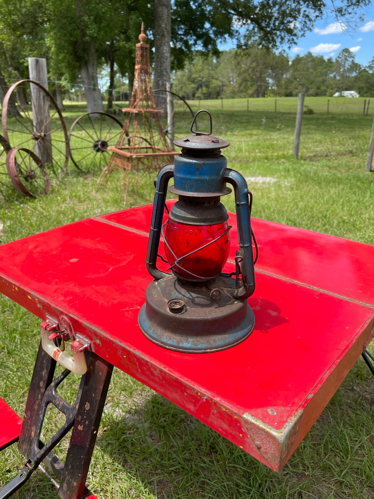 Dietz Railroad Lantern, Red Globe Railroad Lantern, Red Dietz Railroad Lantern, Red Globe Railroad Lantern, Red