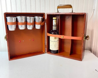 TRAVEL BAR SET, leather Bar case, wine box,Bar Set, Vintage Portable Bar, black case,liquor, Gift, wine set, bar box, mid century,retro,