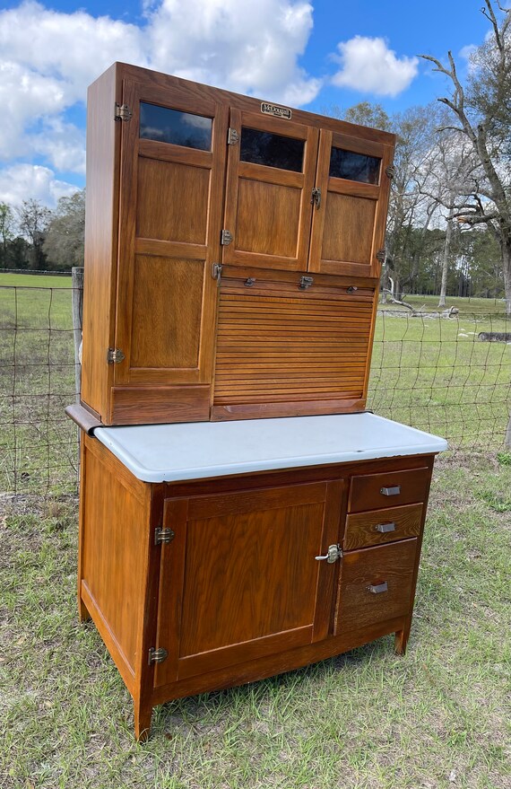 Vintage Hoosier Cabinet with Pull Out Porcelain Top and Bread Box –  Standpipe Antiques