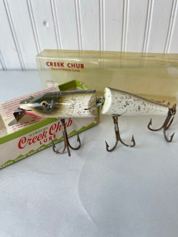 Vintage Creek Chub Fishing Lure, Glass Eyes, Jointed Lure, Large Lure,  Fishing Tackle, Wooden Lure, Red & Green Lure, Collectible, Fisherman 