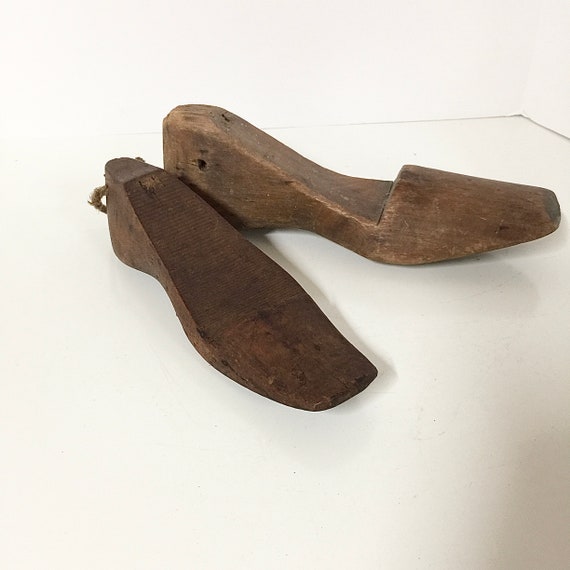 VINTAGE SHOE FORM, Shoe Stretcher, French shoe mold, … Gem