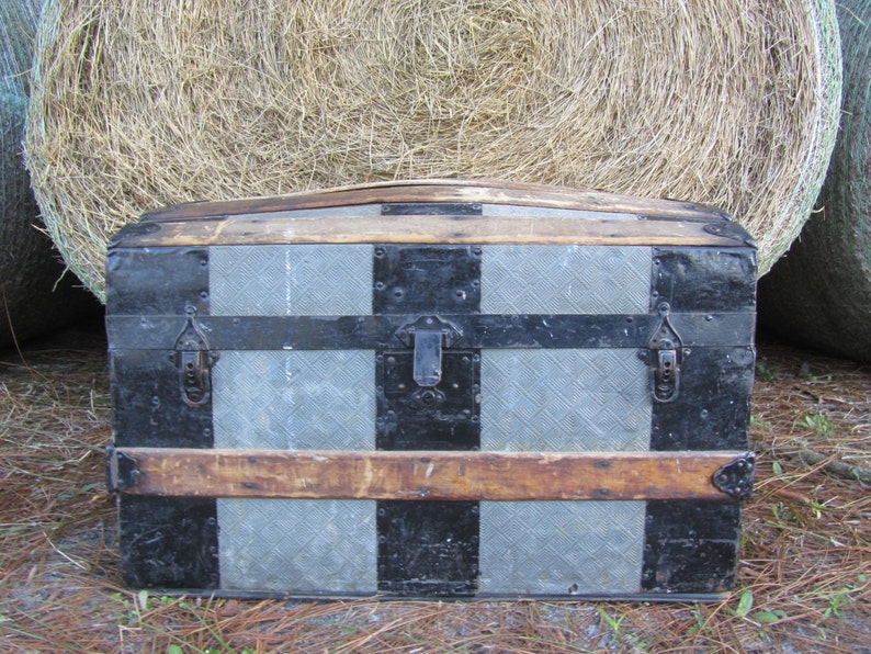 Antique Round Top Trunk Steamer Trunk Chest Storage Box Etsy