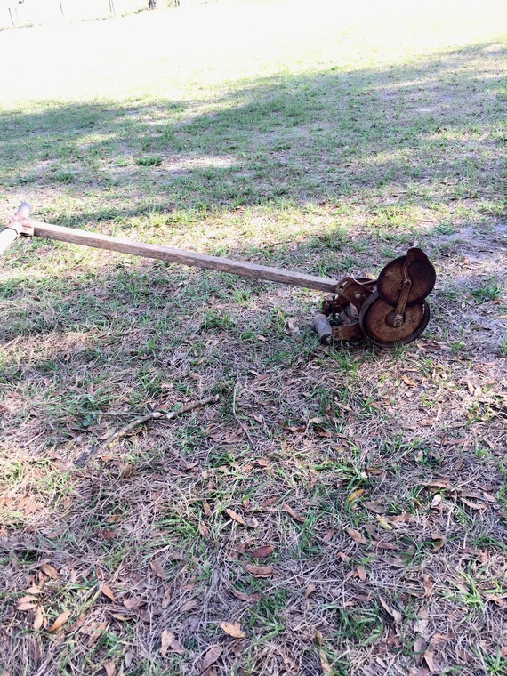Push online lawn edger