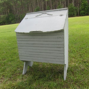 Antique Storage Chest, large wood box,primitive  furniture,Primitive grain bin, Farmhouse Decor, Blanket Chest, Clothes Hamper