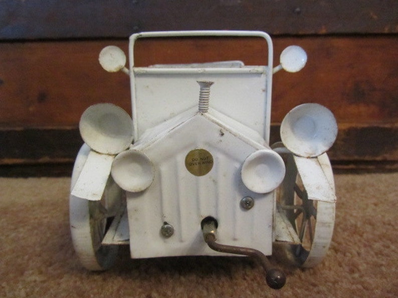 Vintage Tin Car Music Box, White Car, Car Model, Metal Car, Shabby Chic, Rust image 3