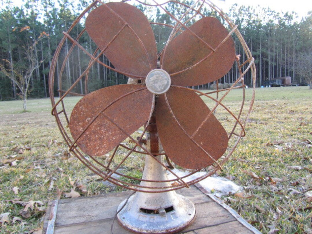 Vintage Metal Fan, Rusty Fan, Photo Prop, Antique Fan, Etsy