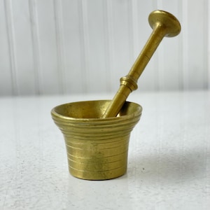 Brass Mortar and Pestle, herb grinder, masher, kitchen  decor, Medicine, Pharmacy, Druggists,