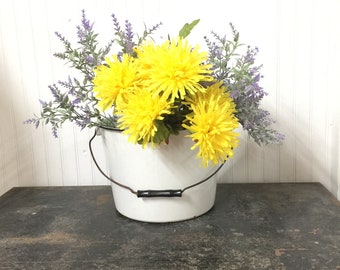 VINTAGE BUCKET, Enamel Bucket, Rustic Bucket, Pail, Farmhouse bucket, farm find, farmhouse decor, planter, metal bucket