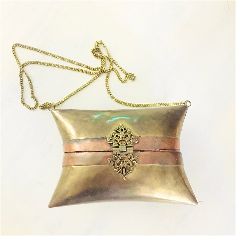 Vintage purse, mini purse, India purse, metal purse, brass purse, brass accessories, fashion accessories, brass jewelry, ornate purse image 1