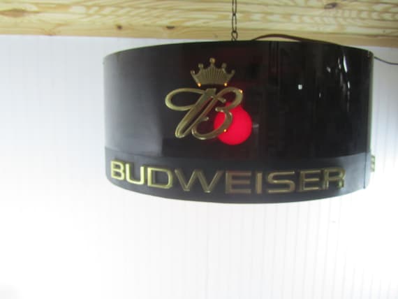Vintage Budweiser Light, Vintage Sign, Lighted Beer Sign Vintage Budweiser Light, Vintage Sign, Lighted Beer Sign