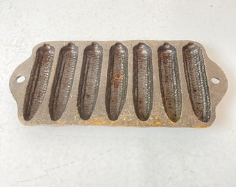 Cast Iron Griswold Pan, antique iron cookware, mini iron corn stick pan, vintage cast iron,