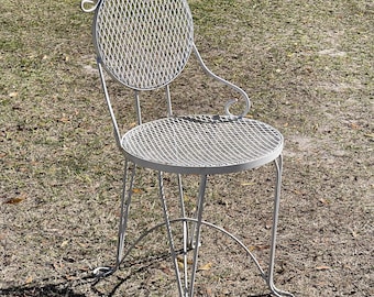 Vintage Metal Chair, Wrought Iron, Out Door Chair, Ice Cream Parlor Chair, Red Metal, Chippy Paint, Garden Chair