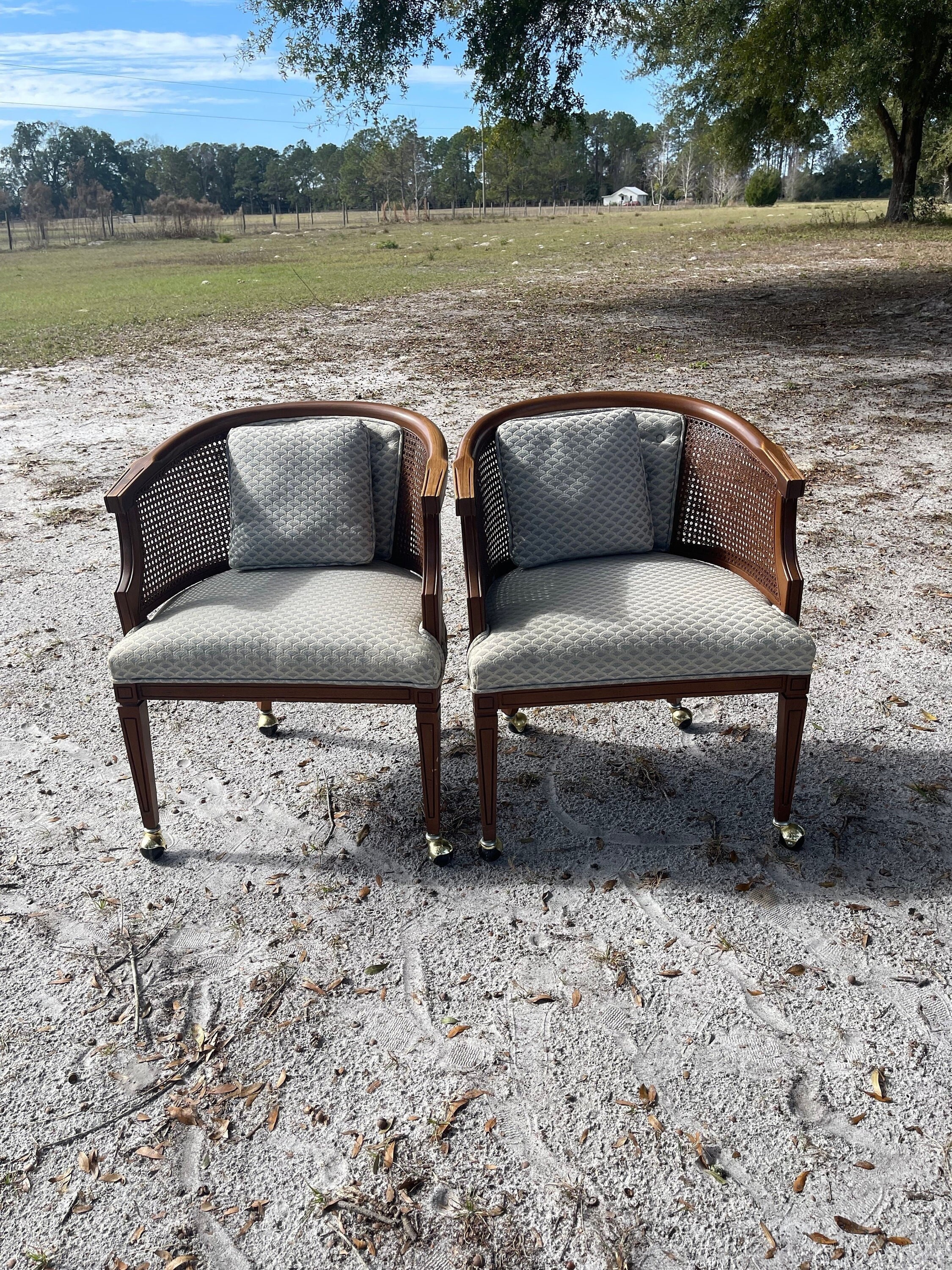 Vintage mid century barrel chair deals