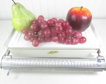 Anita White Enamel Scale, farmhouse decor, kitchen scale, vintage scale, metal scale, vintage kitchen, Made In Sweden
