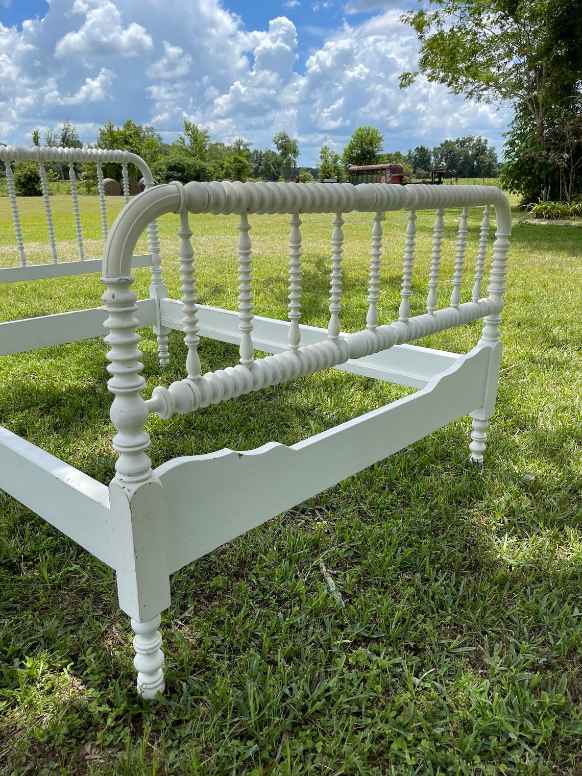 Antique White Wood Bed Full Size Bed Farmhouse Spool Bed Etsy