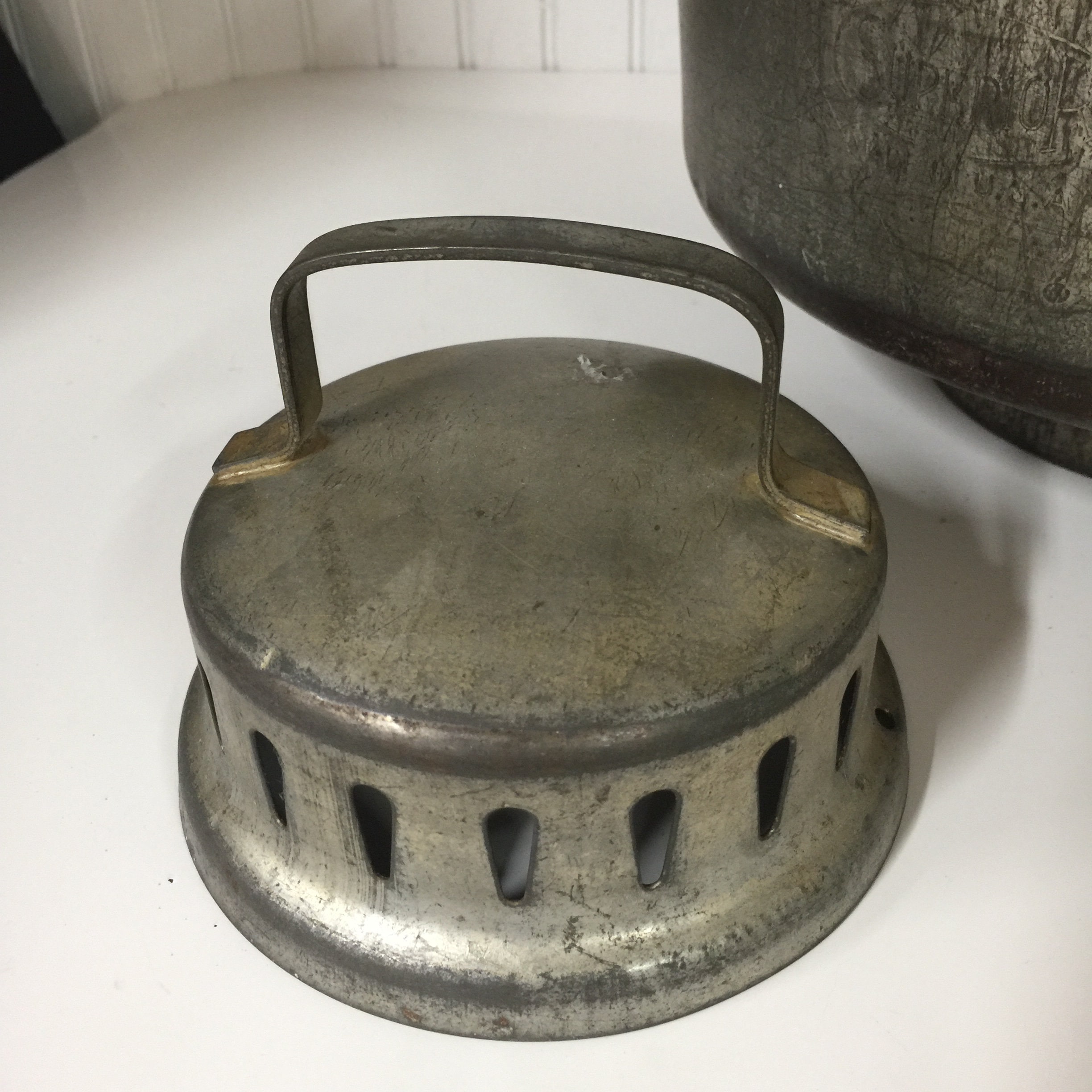 Ancienne Passoire Entonnoir Séparateur De Crème - Laitier Ferme - 12 Cm - Non Restauré