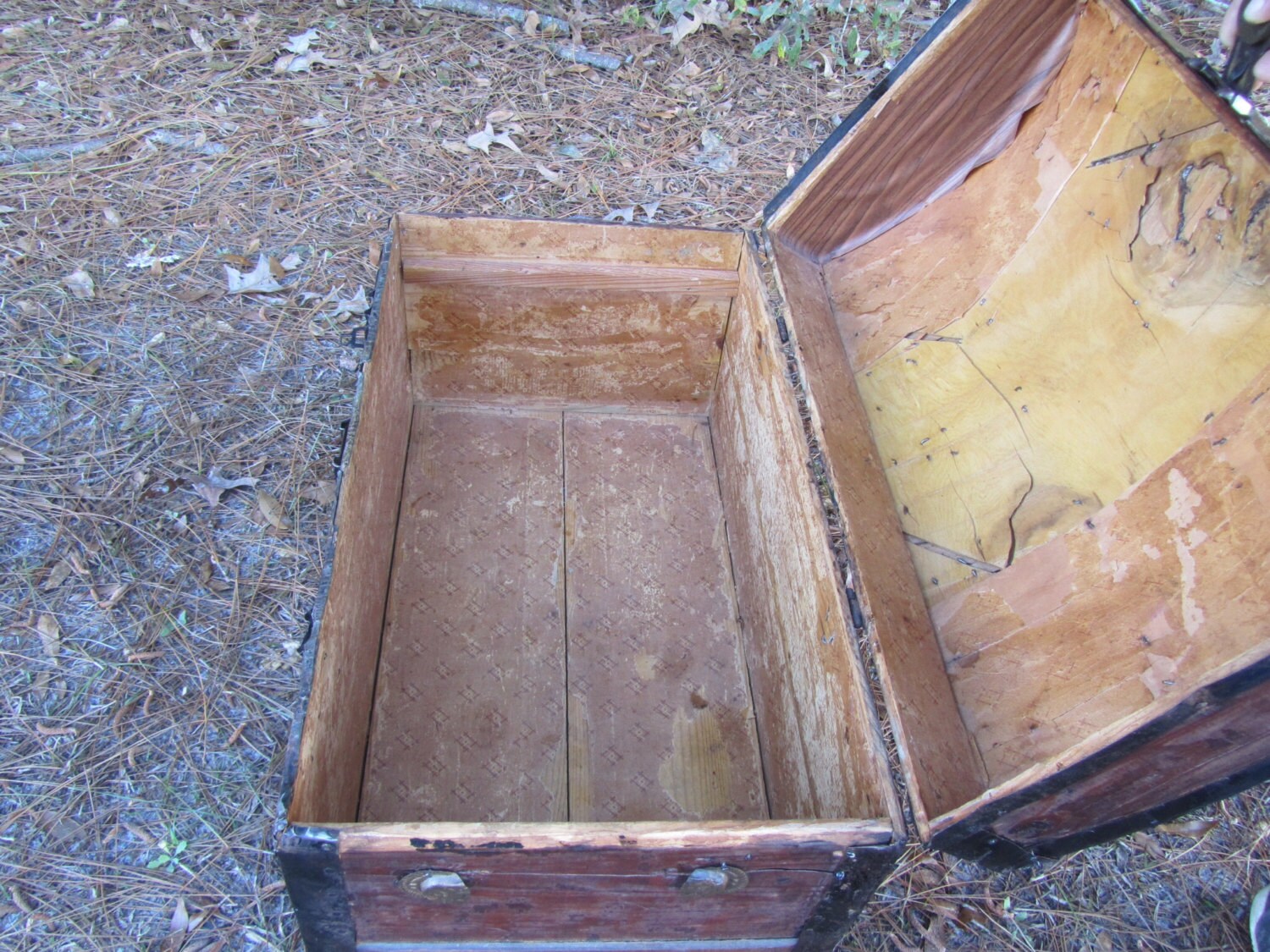 Trunk Antique Steamer Trunk Round Top Trunk Chest Storage Etsy
