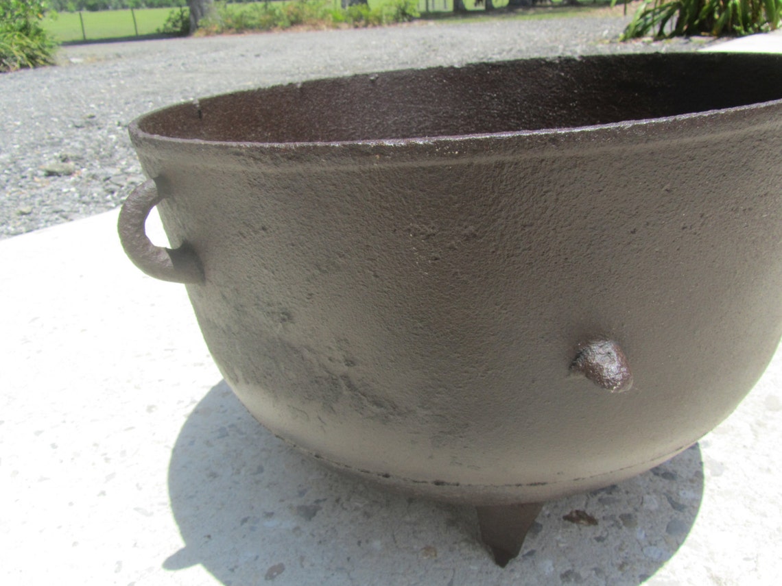 ANTIQUE CAST IRON Cauldron Wash Pot Footed Pot Vintage Etsy