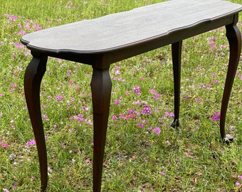 Davis Birely Table, Antique Table, Sofa Table, Queen Ann Legs