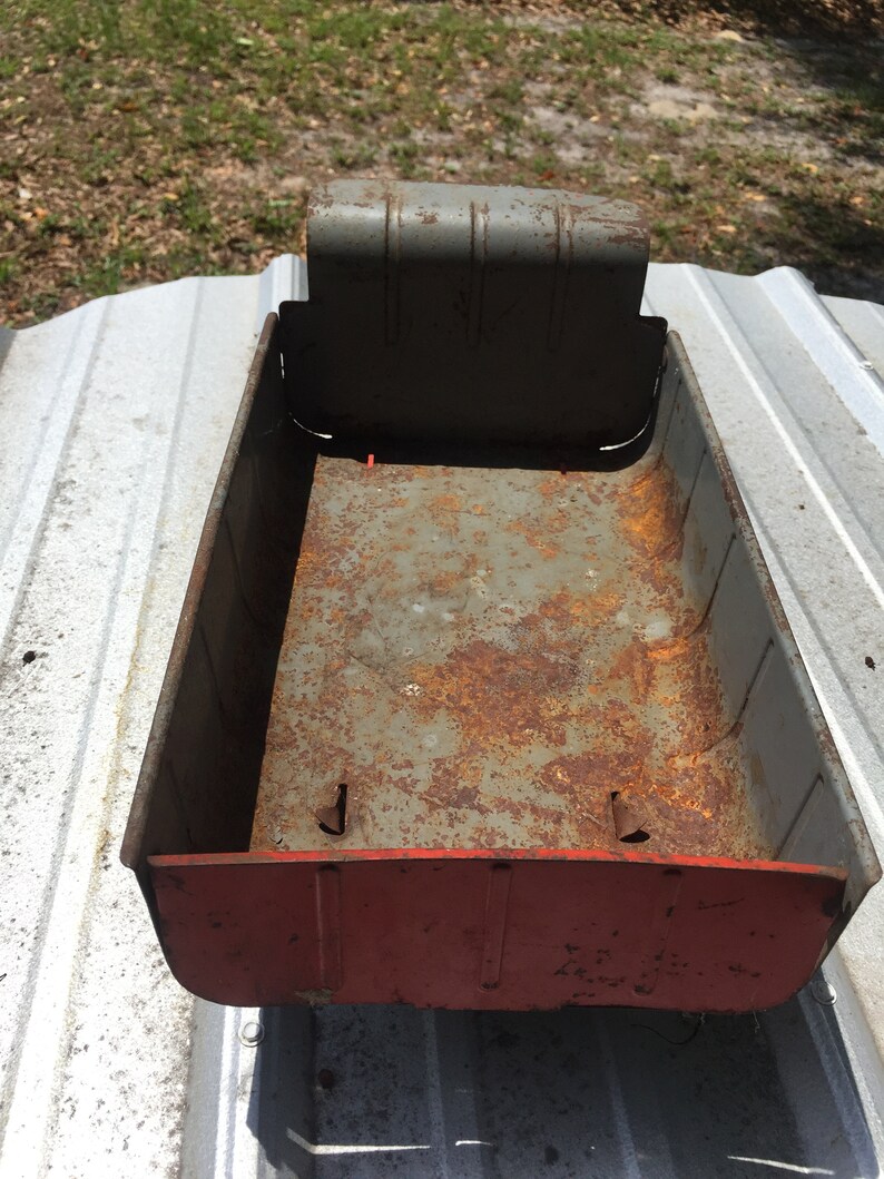 Red Metal Truck Vintage Toy Dump Truck collectible toy metal truck