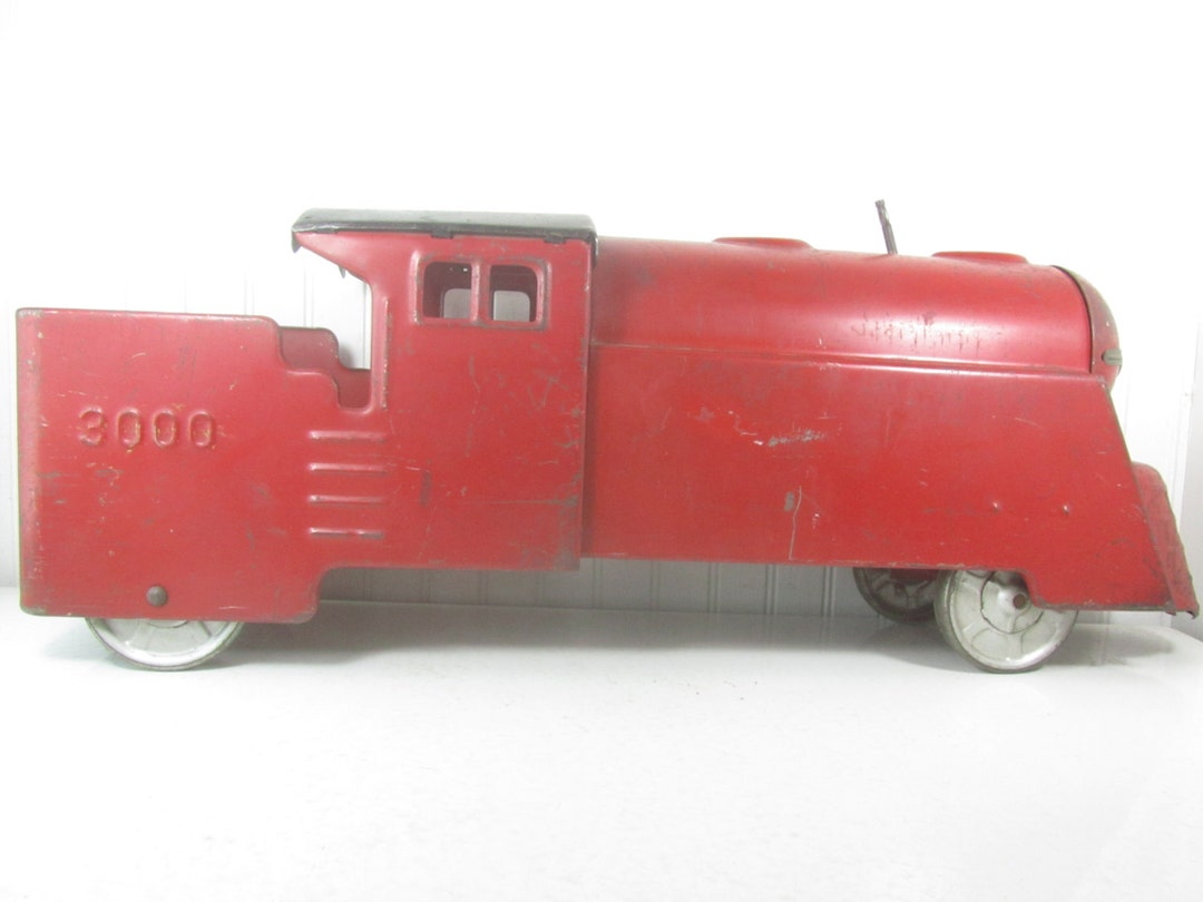 Vintage Marx Ride on Train, Marx 3000 Pressed Steel Ride on Locomotive ...