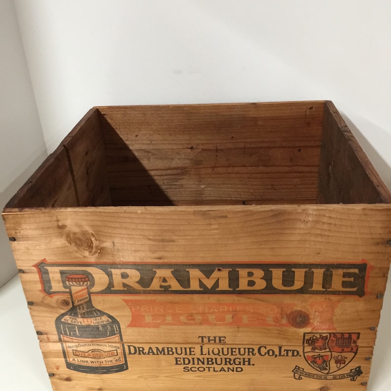 Vintage wood crateWood box Liquor crate drambuie rustic Etsy