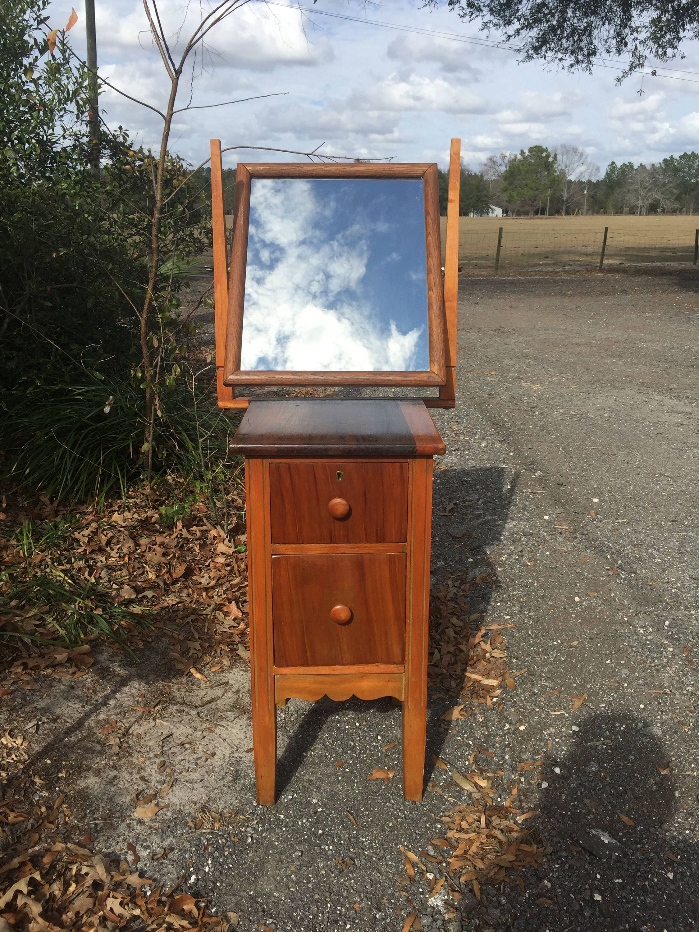 Small Shaker Dressing Table - Solid Wood - Free Curbside Delivery