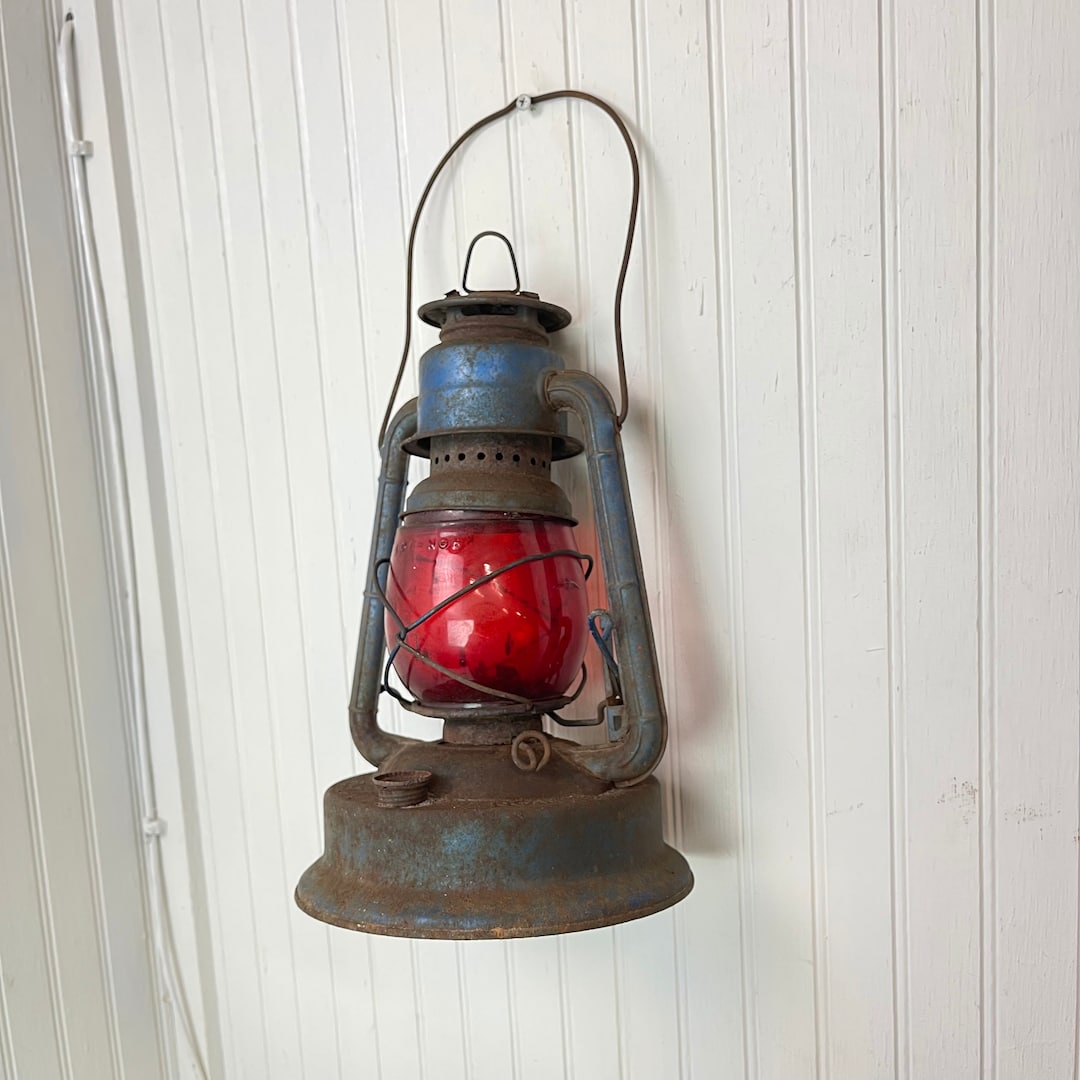 Dietz Railroad Lantern, Red Globe Railroad Lantern, Red Dietz Railroad Lantern, Red Globe Railroad Lantern, Red