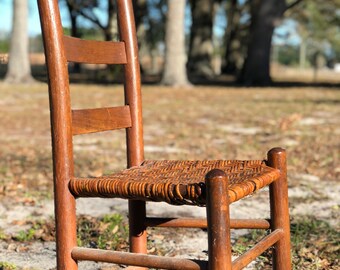 Antique ladder back chair vintage chair cane seat side chair dining chair farmhouse decor vintage furniture wood chair Etsy Italia