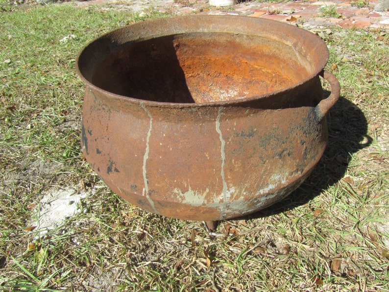 ANTIQUE CAST IRON Cauldron Wash Pot Footed Pot Vintage Etsy
