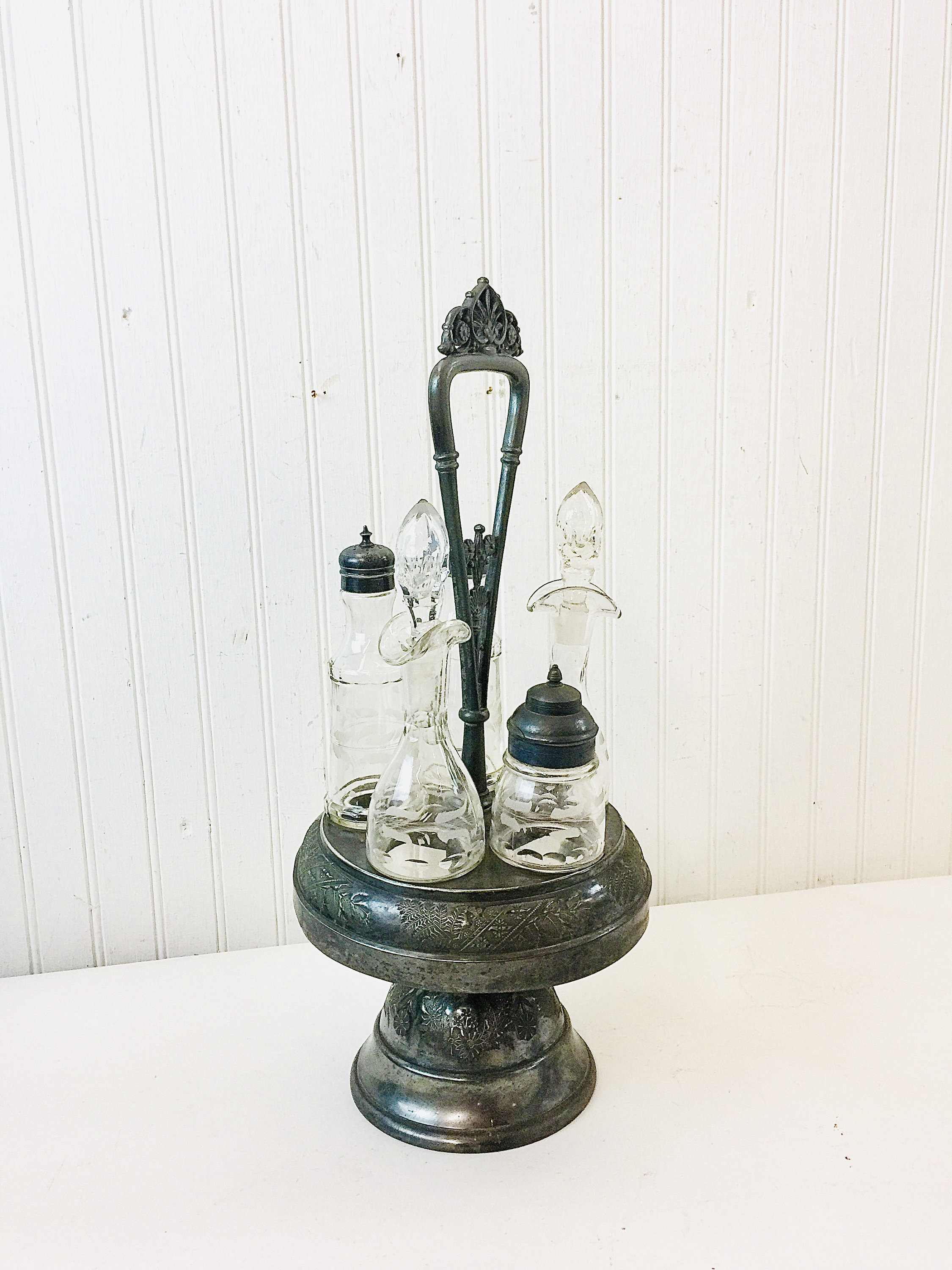 victorian service, cruet set, salad set, serving bottles, vintage kitchen,kitchenwar,condiments, Victorian silver service,table setting