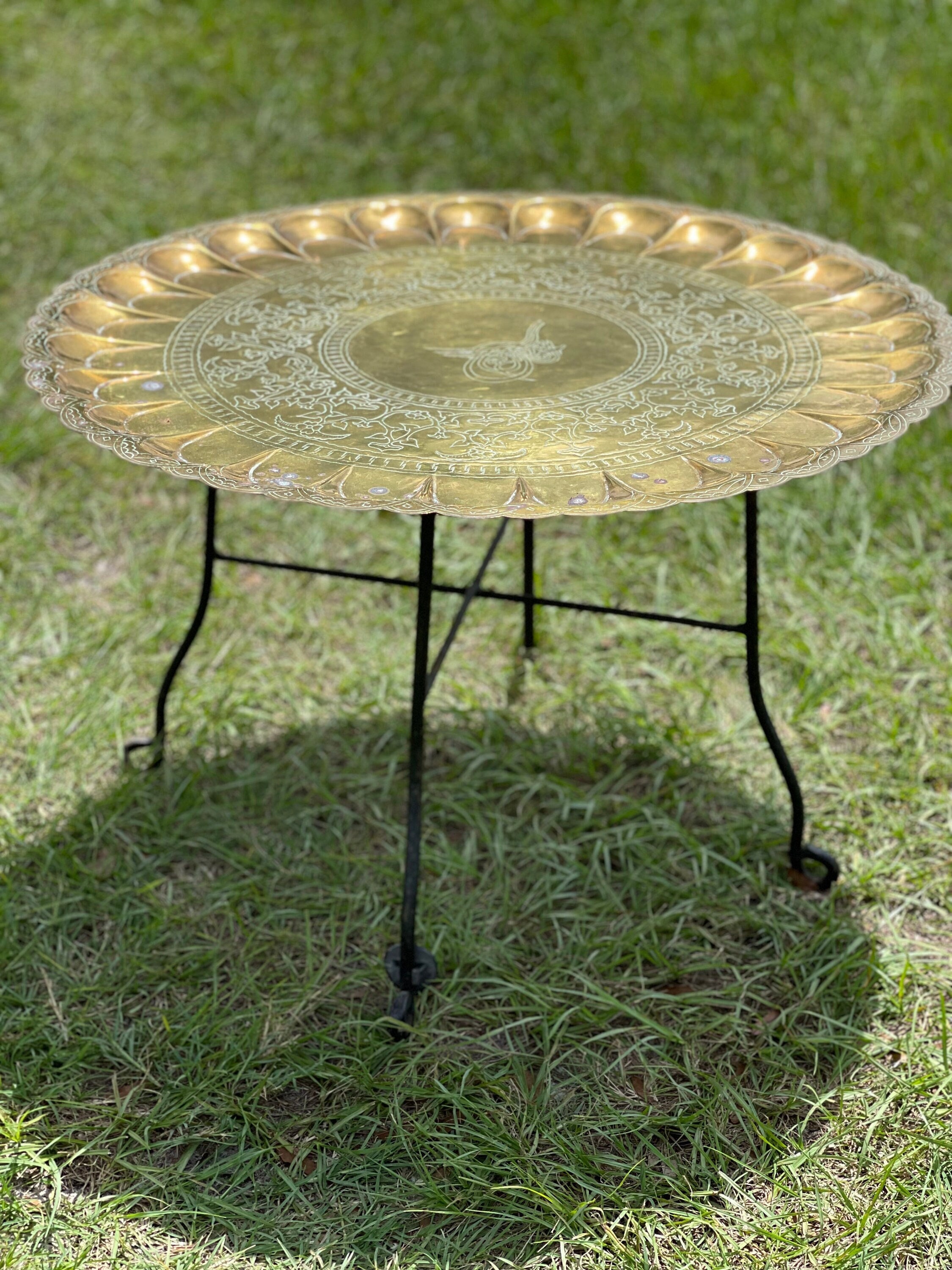 Vintage Brass Tray Table – RE-TREND