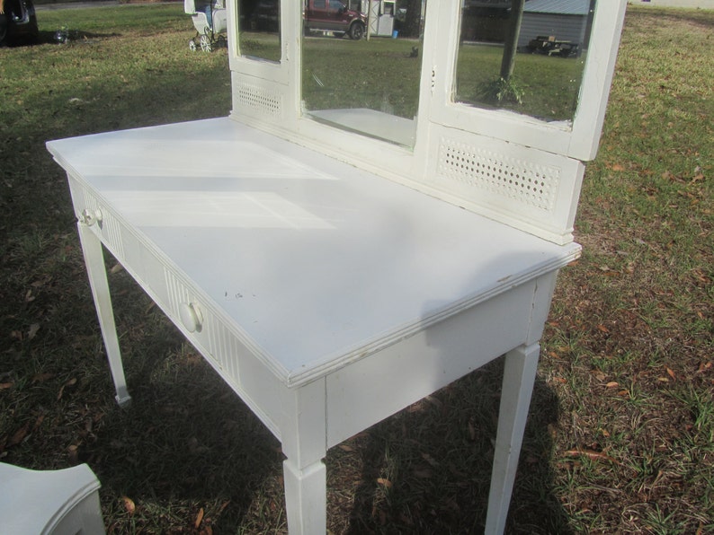 Wood Desk and Stool fixer upper Furniture solid wood Shabby Chic Vanity Dresser mirror and Stool dressing table and stool