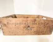 Wood crate, Benjamin Moore paint, paint shop advertising, wood box, storage crate.farmhouse decor, vintage wood box,