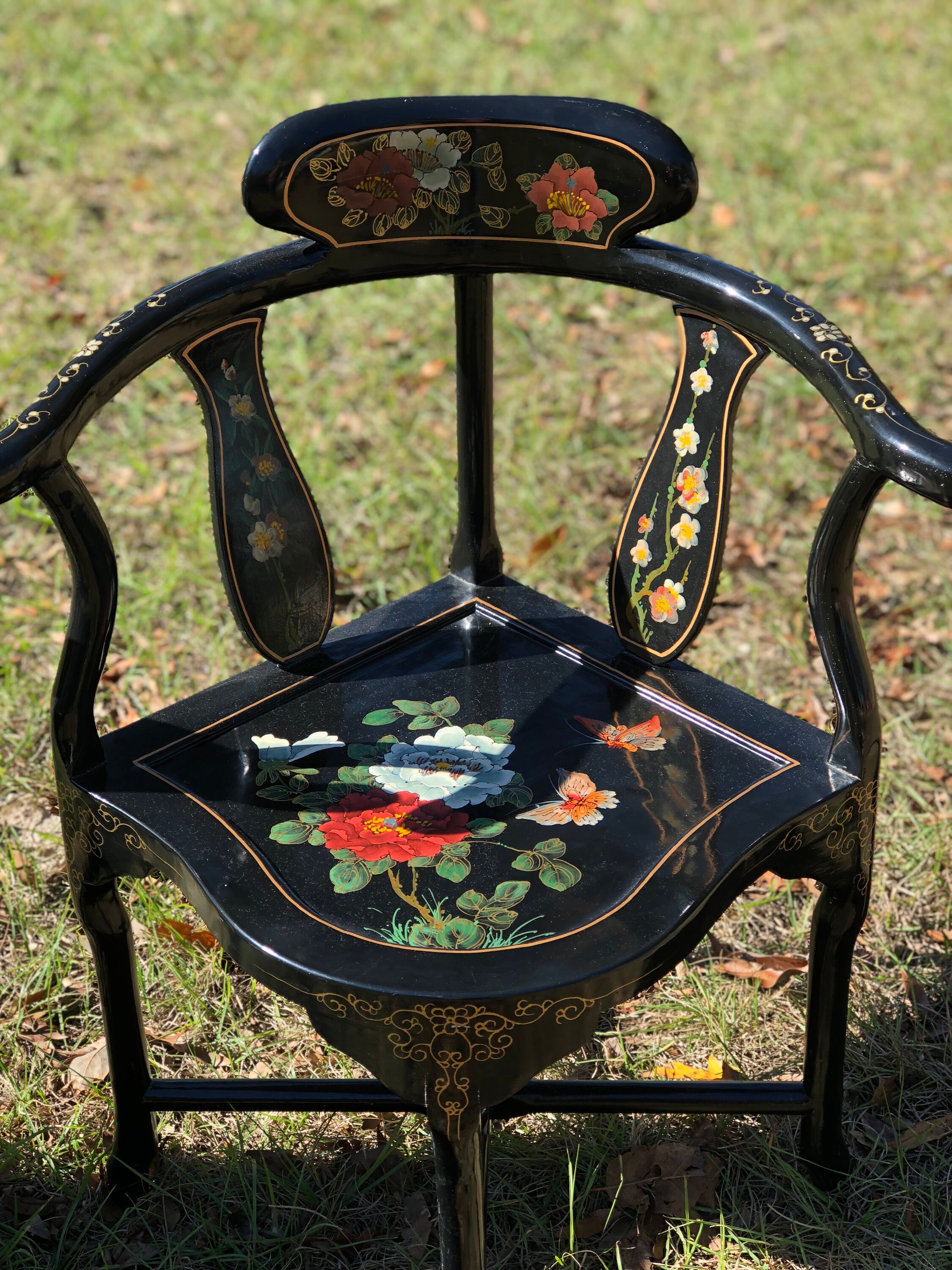 VINTAGE CORNER CHAIR Black Lacquer Asian Chair Vintage Chair