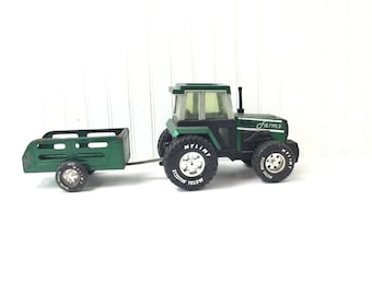 Nylint toy tractor and trailer, vintage toys, vintage truck, metal truck, collectible toy, green tractor, farm toy,