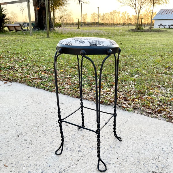 Vintage Metal Stool, Makeup Chair, industrial stool, bar stool, black furniture, twisted wire stool,  french decor, mid century decor