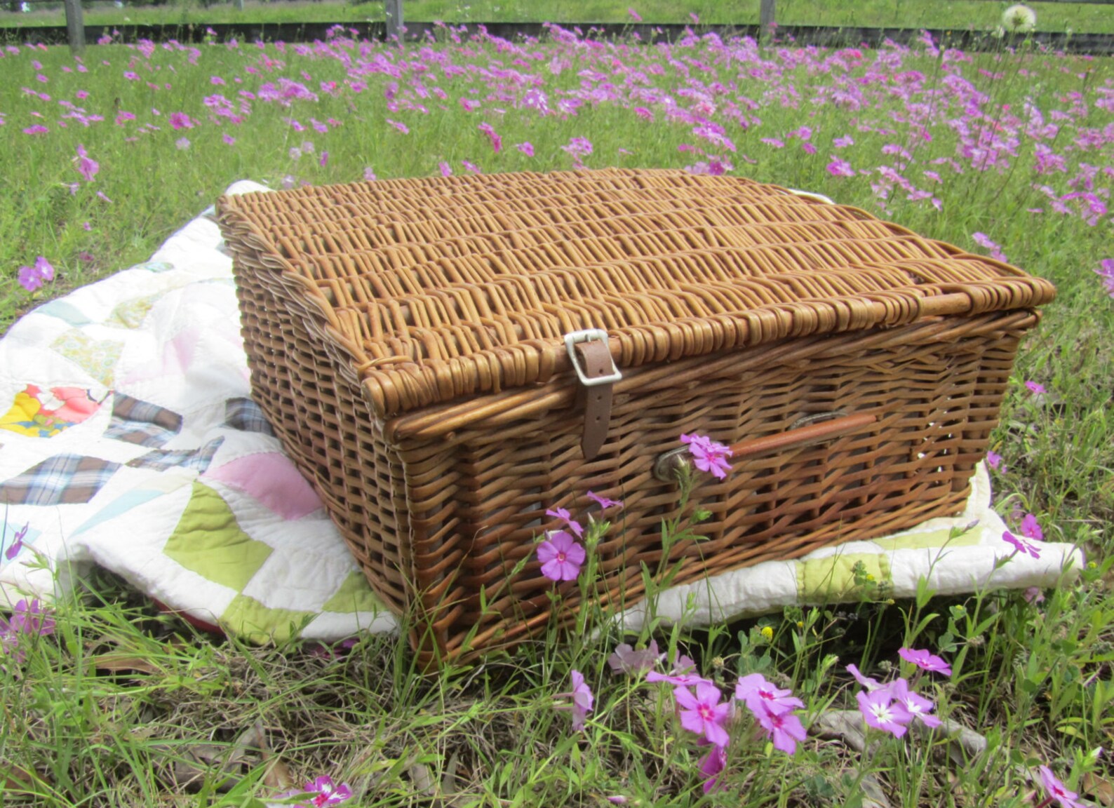 English Picnic Basket Picnic Basket Basket Wicker Picnic Etsy