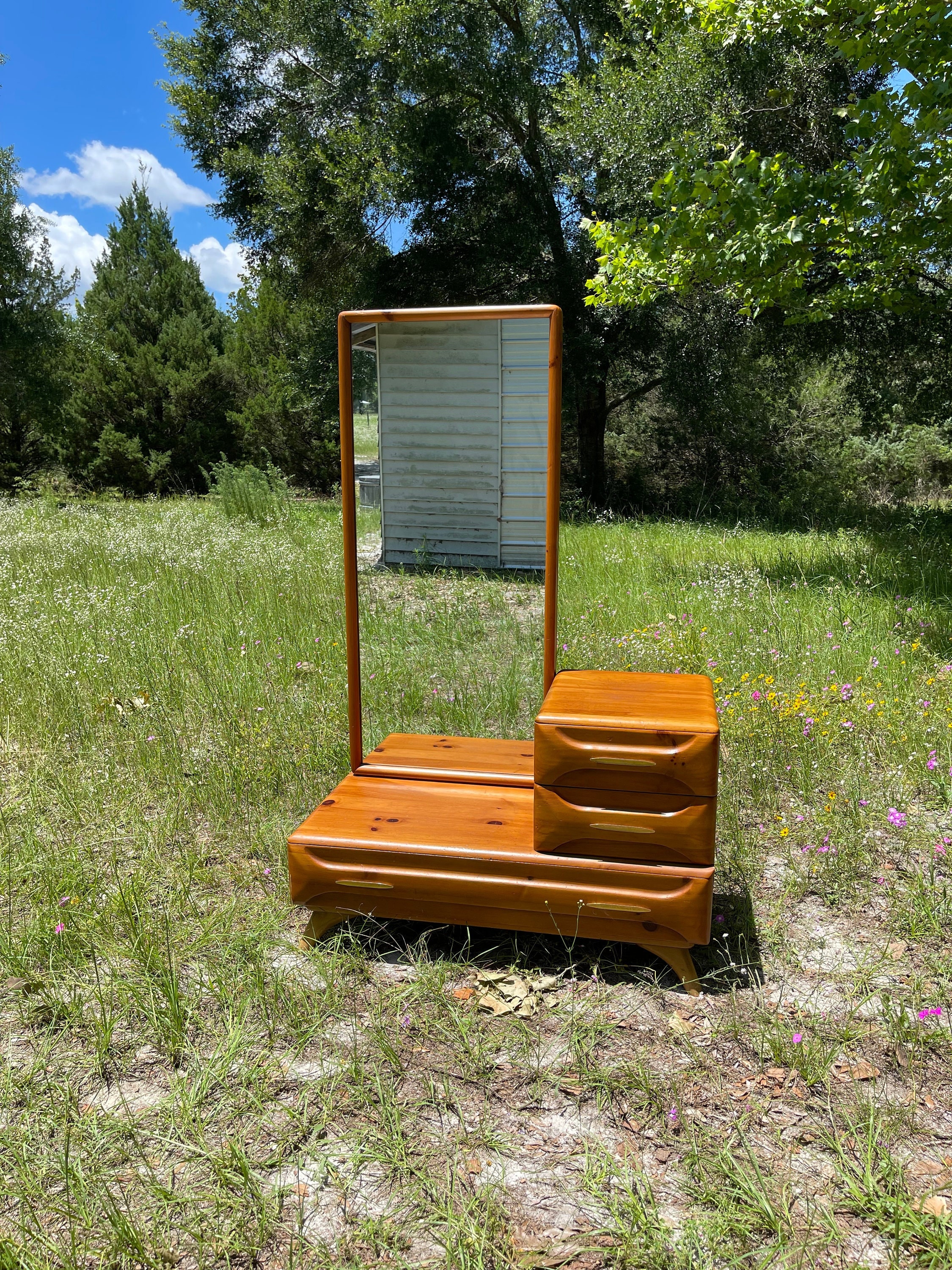【S&H様】U.S.Aヴィンテージ SOCONY vintage Vintage Wood Dresser,franklin Shockey Sculptured Pine, Vintage