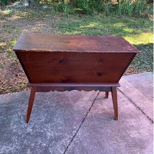 Antique Dough Box, Farmhouse Decor, Dovetail Box, Rustic antique dough box, bakers box, flour bin, primitive,