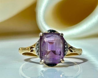 Anillo antiguo de oro de 18 quilates con amatista y diamantes