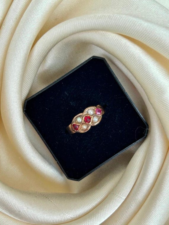Gold Ruby/garnet and Pearl Ring - image 3
